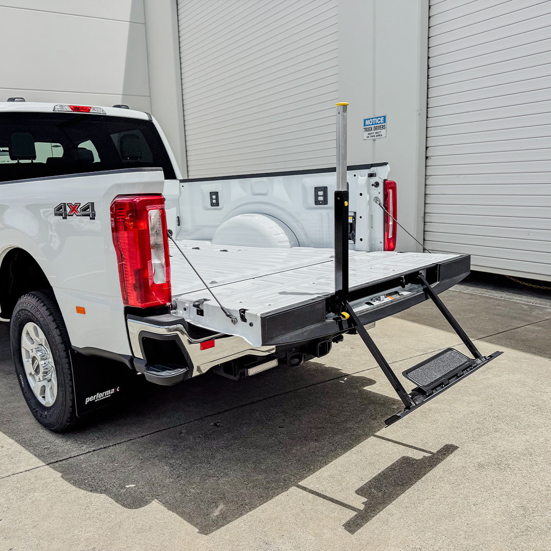 2024 FORD F250 XLT - OXFORD WHITE - 6 Seat