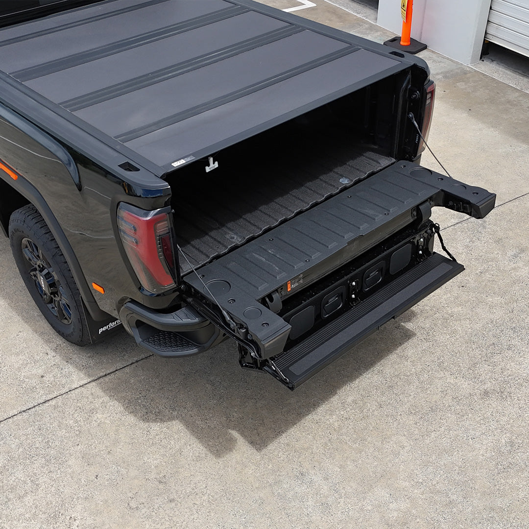 2024 GMC 2500 AT4 - Onyx Black