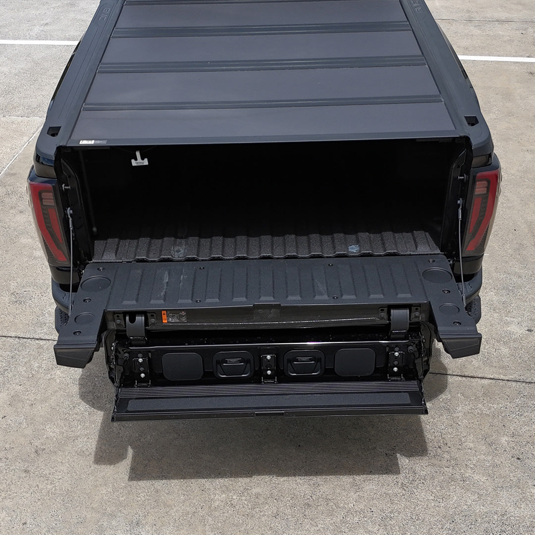 2024 GMC 2500 AT4 - Onyx Black