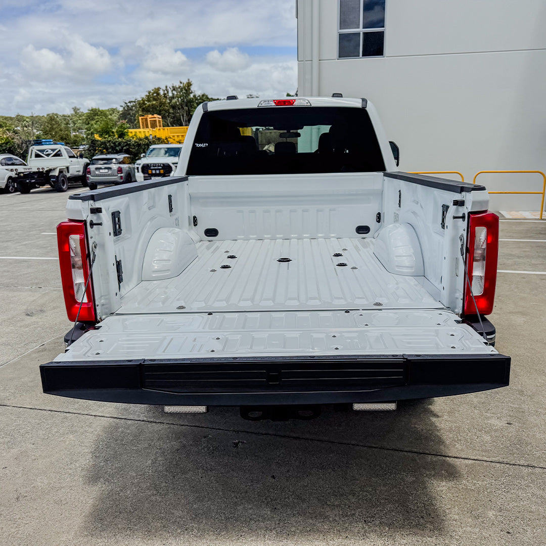 2024 FORD F250 XLT - OXFORD WHITE - 6 Seat