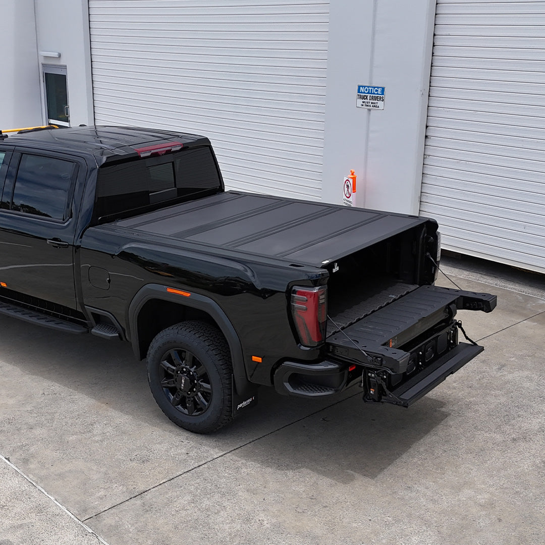 2024 GMC 2500 AT4 - Onyx Black