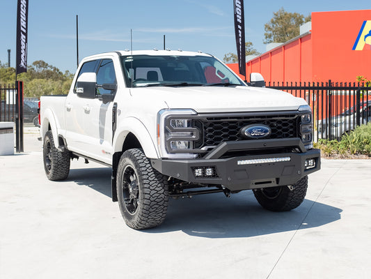 NEW 2023 F350 LARIAT 'CUSTOM BUILD' - STAR WHITE (STOCK # 5014)