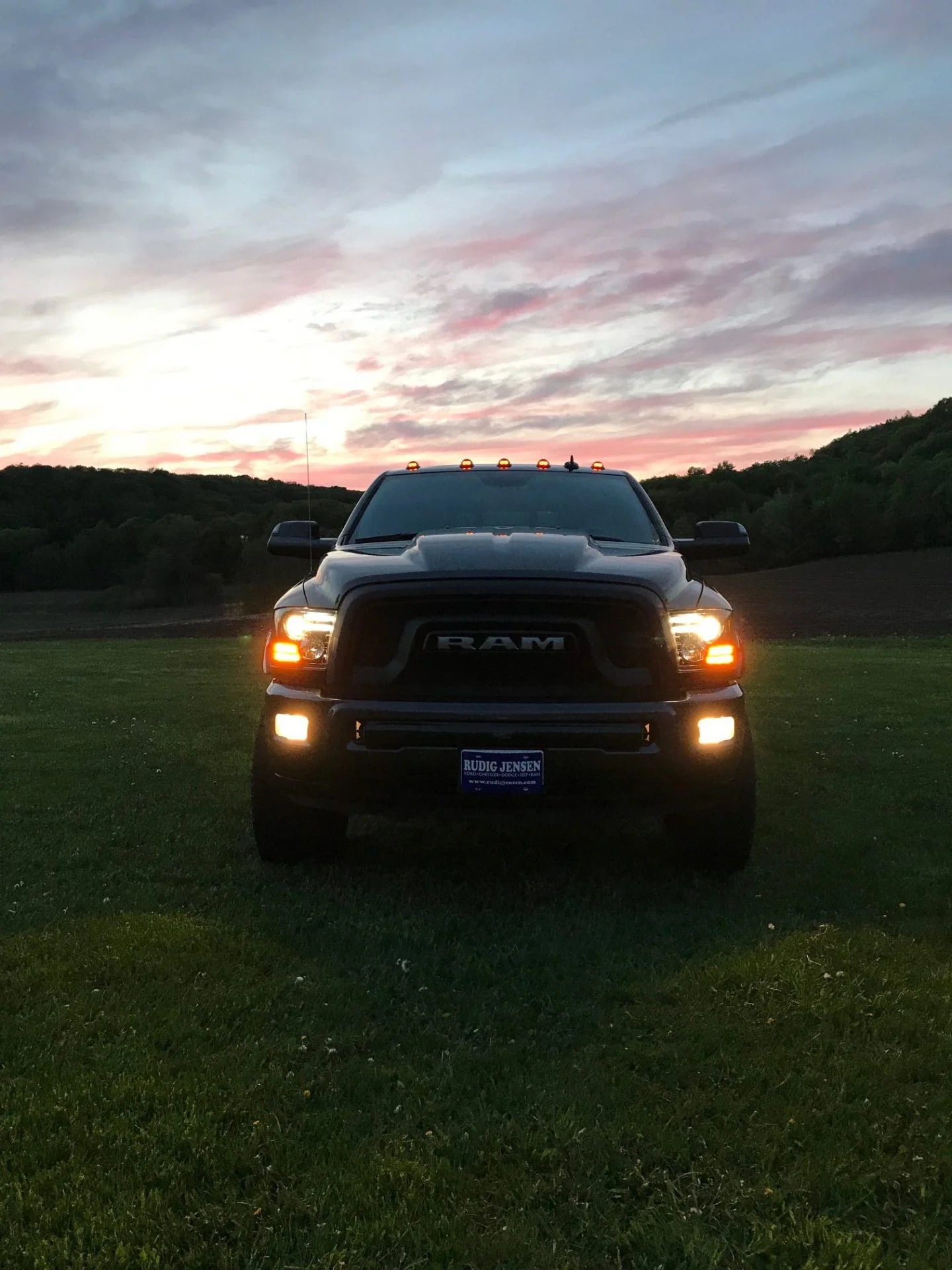 Recon USA Projector Headlights OLED DRL & LED Signals in Smoked/Black (RAM 1500 2014-2019 & 2500/3500 2015-2018)