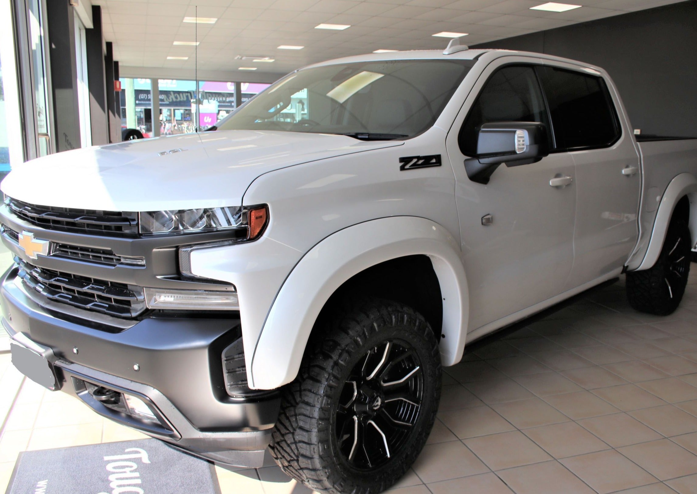 2019 chevy silverado store blackout